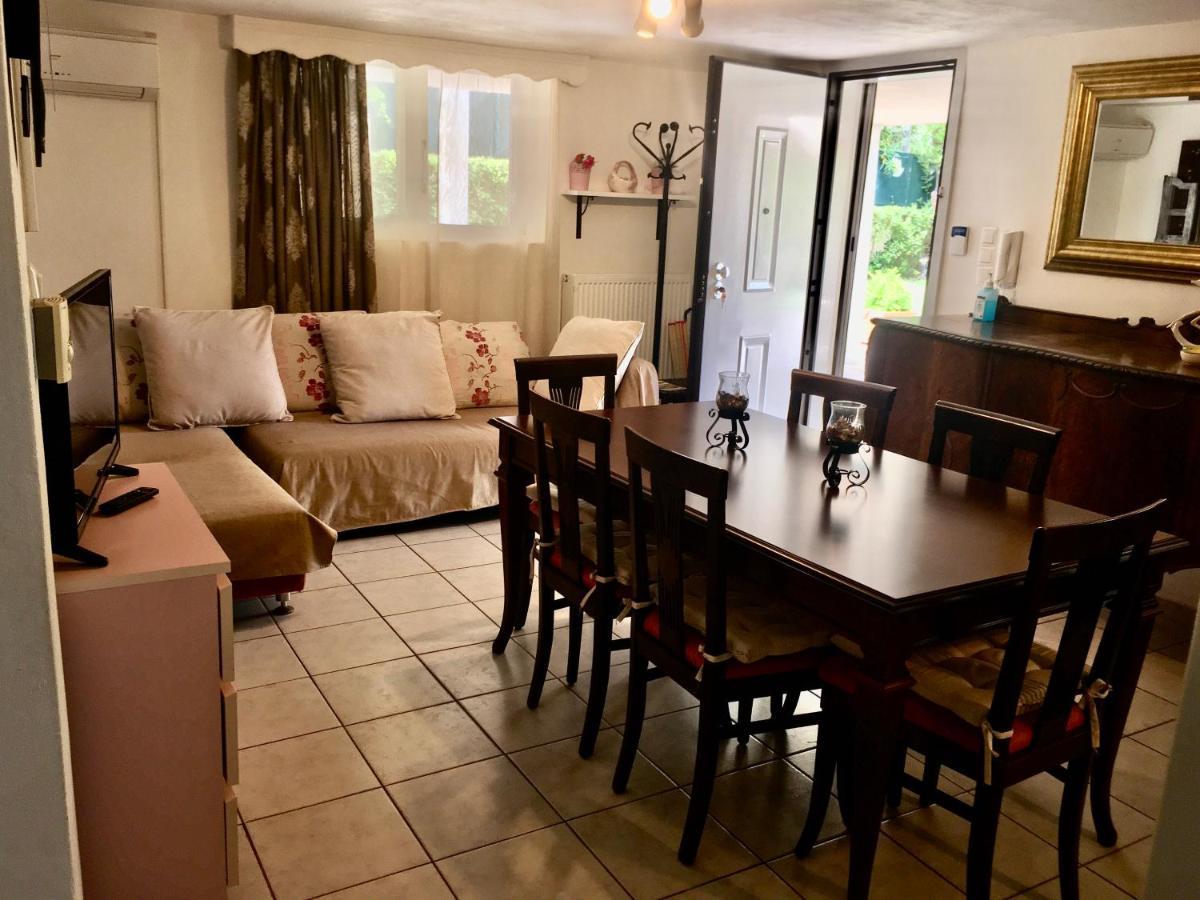 Apartment Near Airport And Beach Artémida Eksteriør bilde