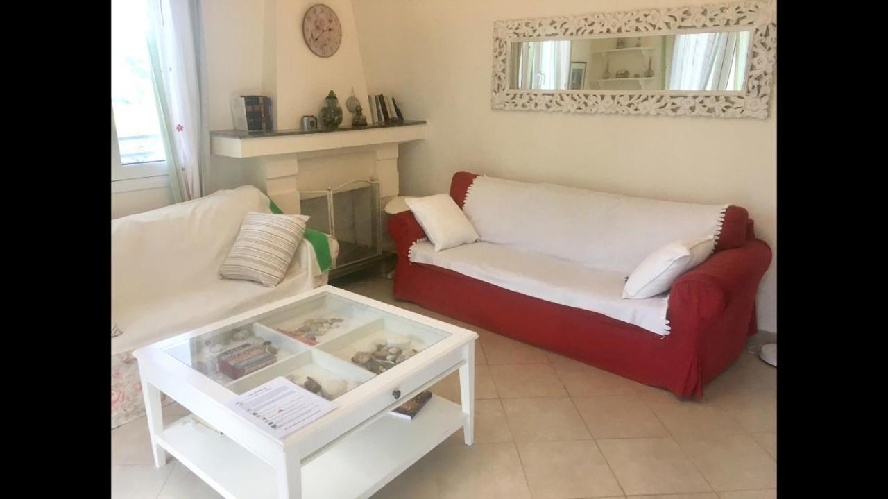 Apartment Near Airport And Beach Artémida Eksteriør bilde